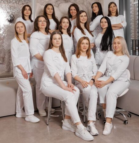 Esteva Clinic лікарі